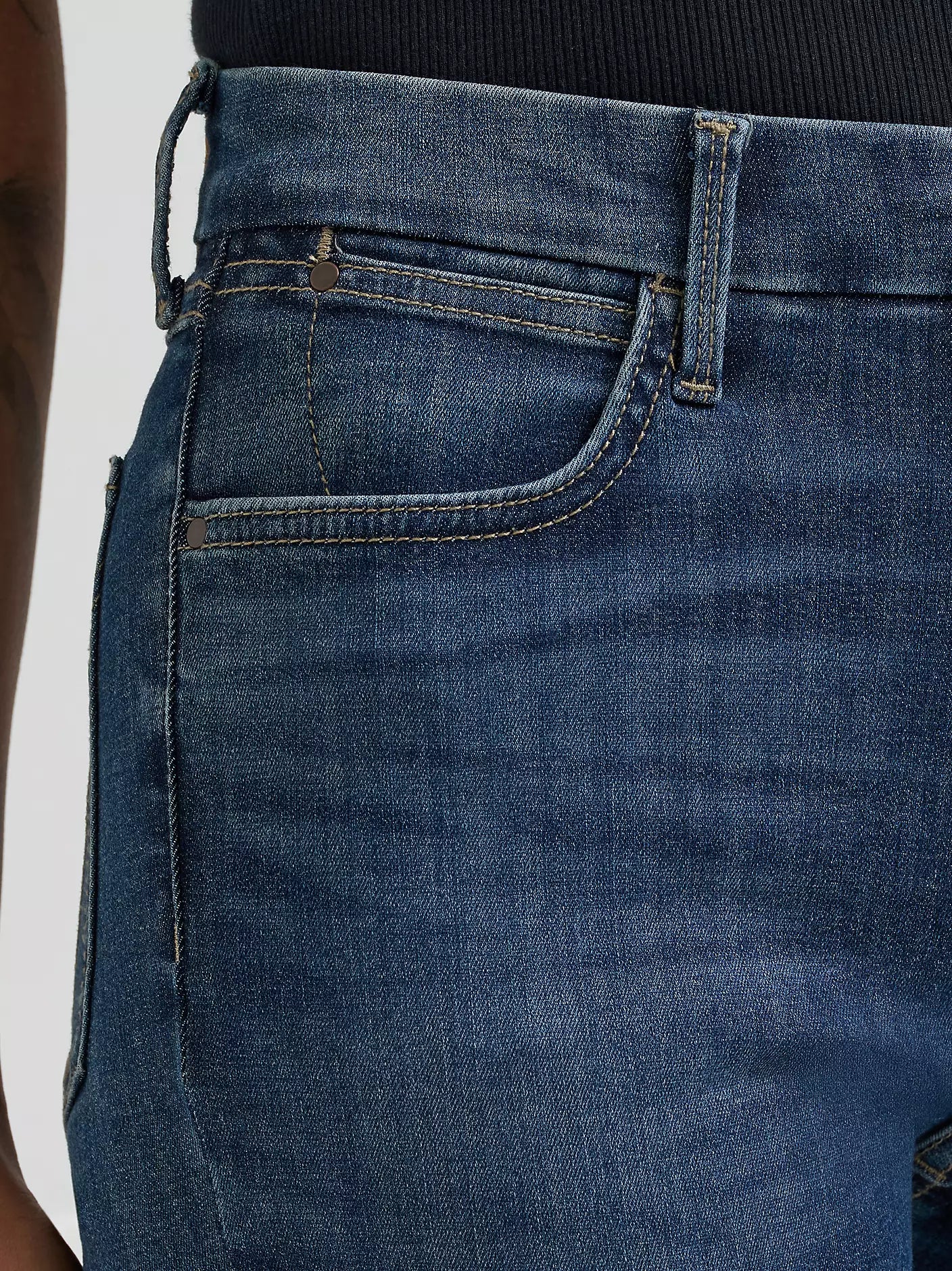 WRANGLER WOMEN'S BESPOKE HIGH RISE BOOTCUT JEAN - LACEY