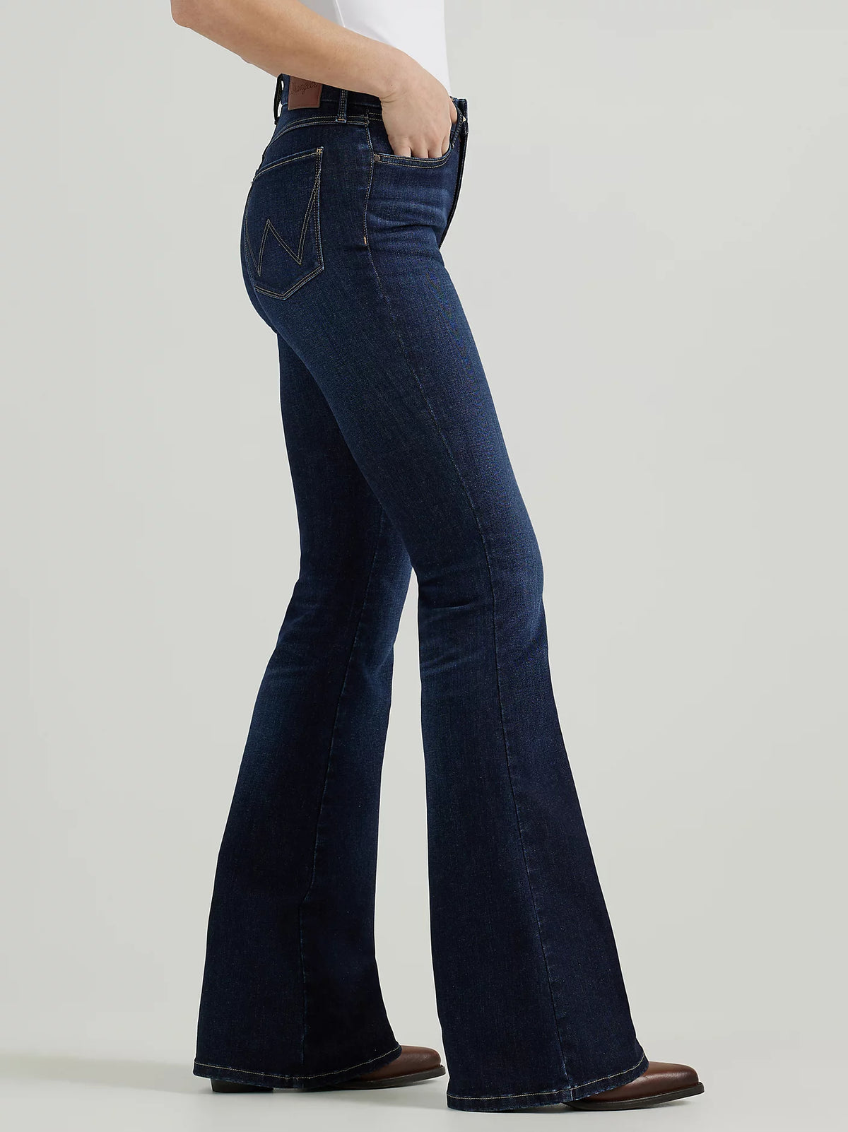 WRANGLER WOMEN'S BESPOKE HIGH RISE FLARE JEAN - MADILYN