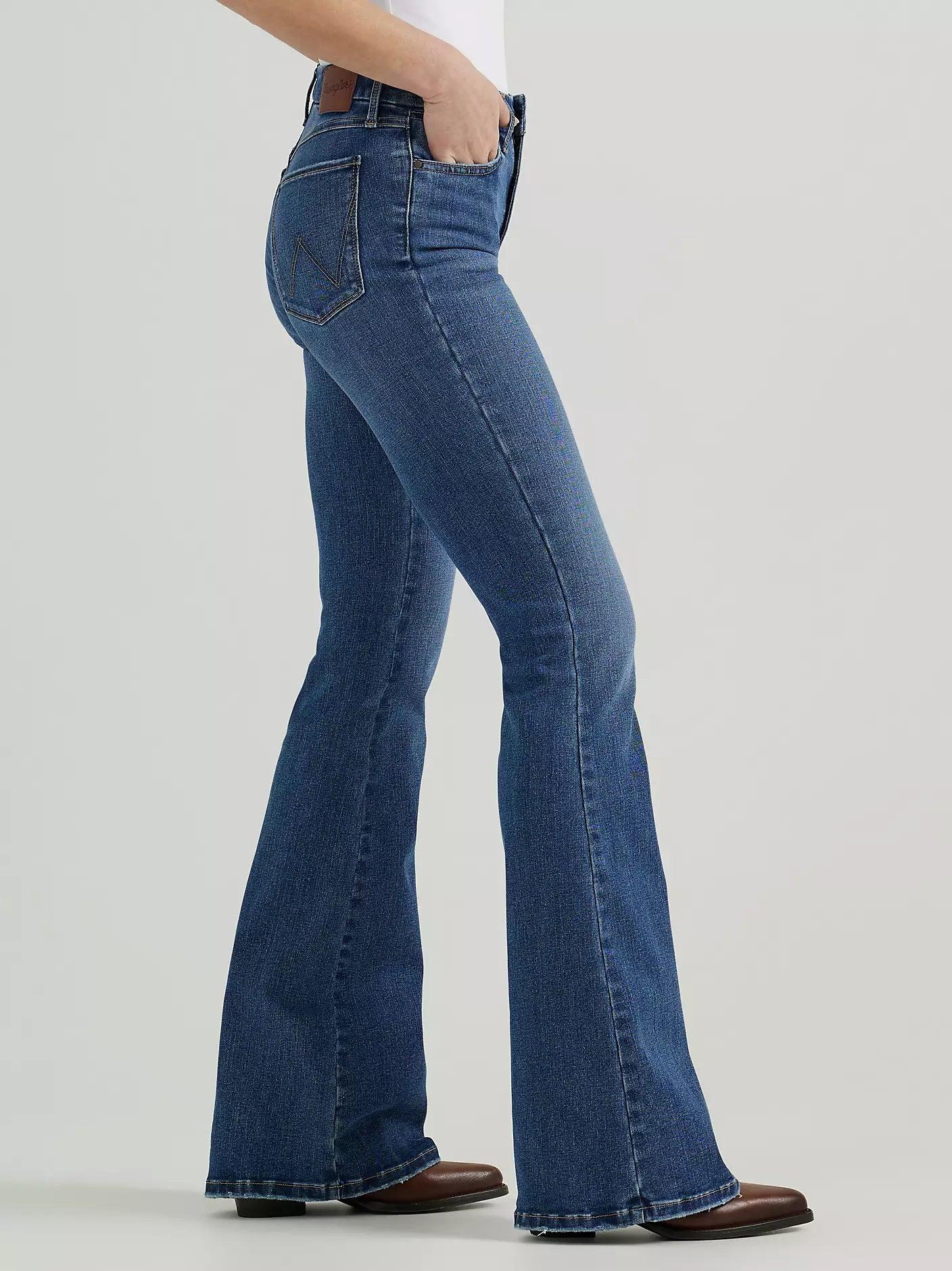 WRANGLER WOMEN'S BESPOKE HIGH RISE FLARE JEAN - LILY
