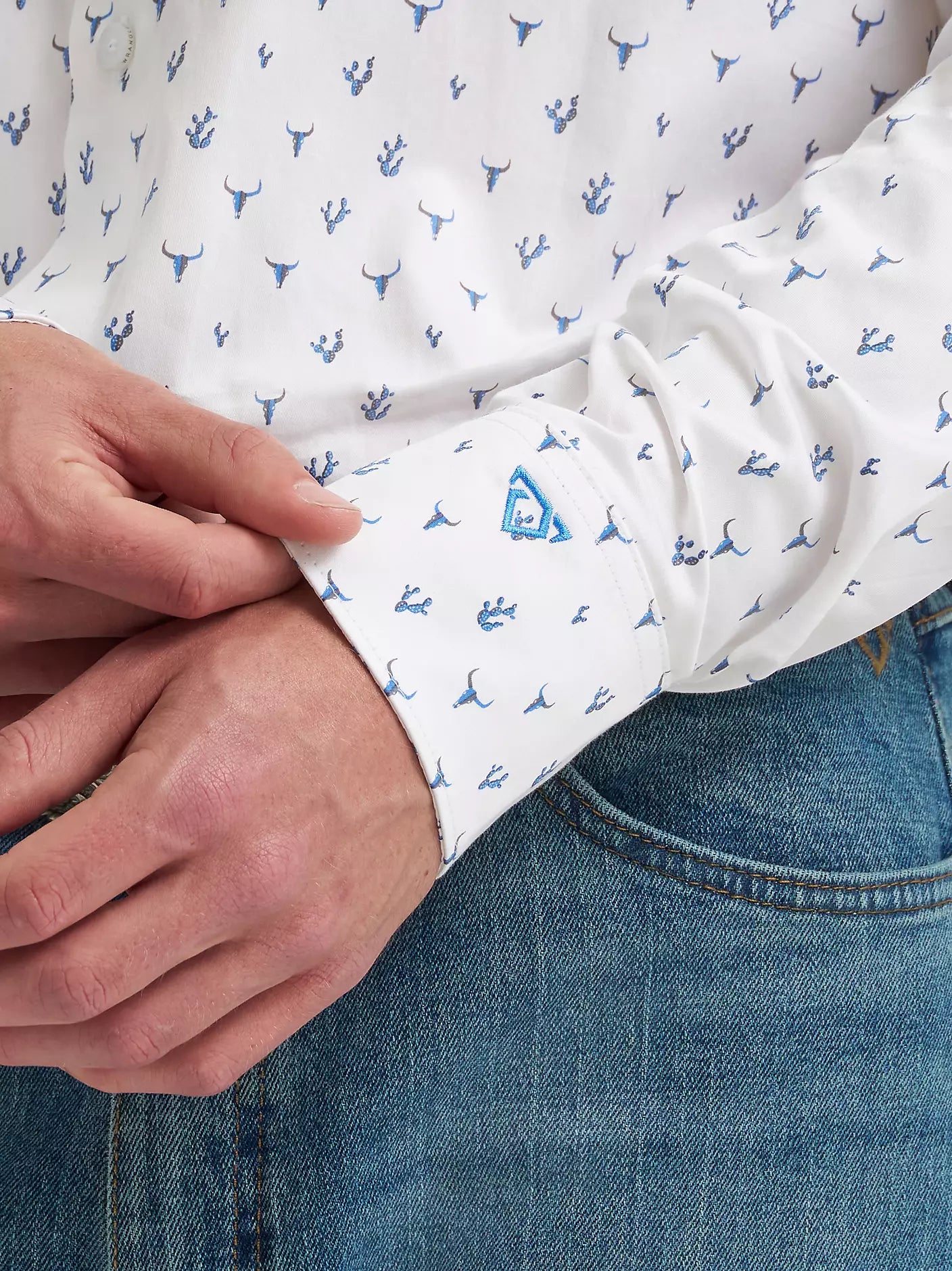 MENS WRANGLER X CODY JOHNSON ONE POCKET BUTTON DOWN SHIRT - Blue Steerhead