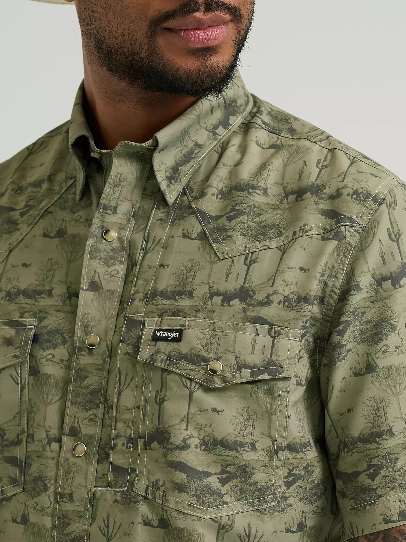 MENS WRANGLER ALL TERRAIN GEAR MEN'S PRINT PERFORMANCE SHIRT - Olivine