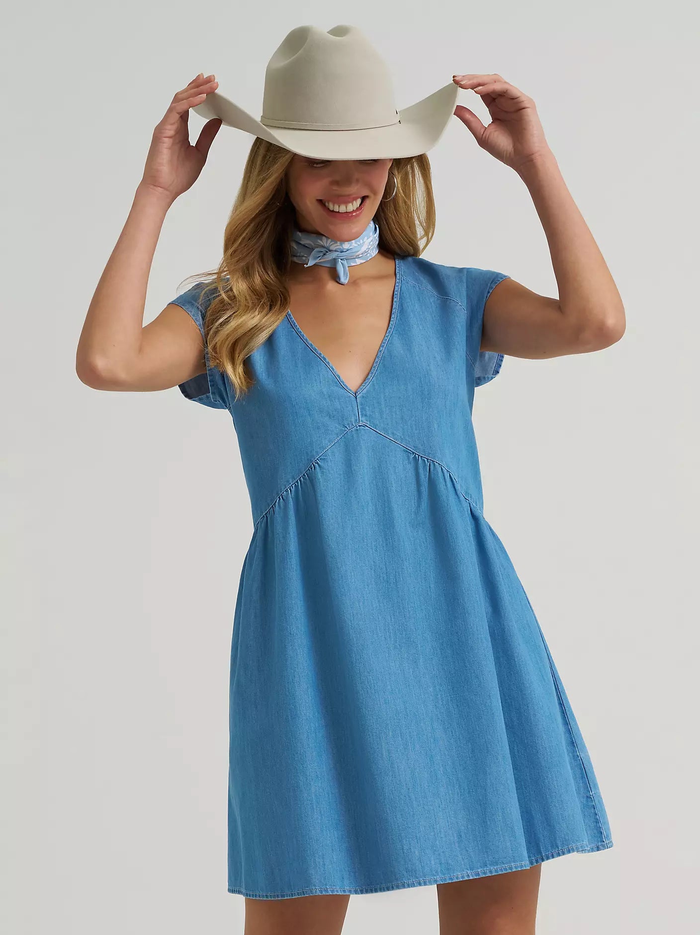 WOMEN'S WRANGLER DENIM SWING DRESS - DENIM