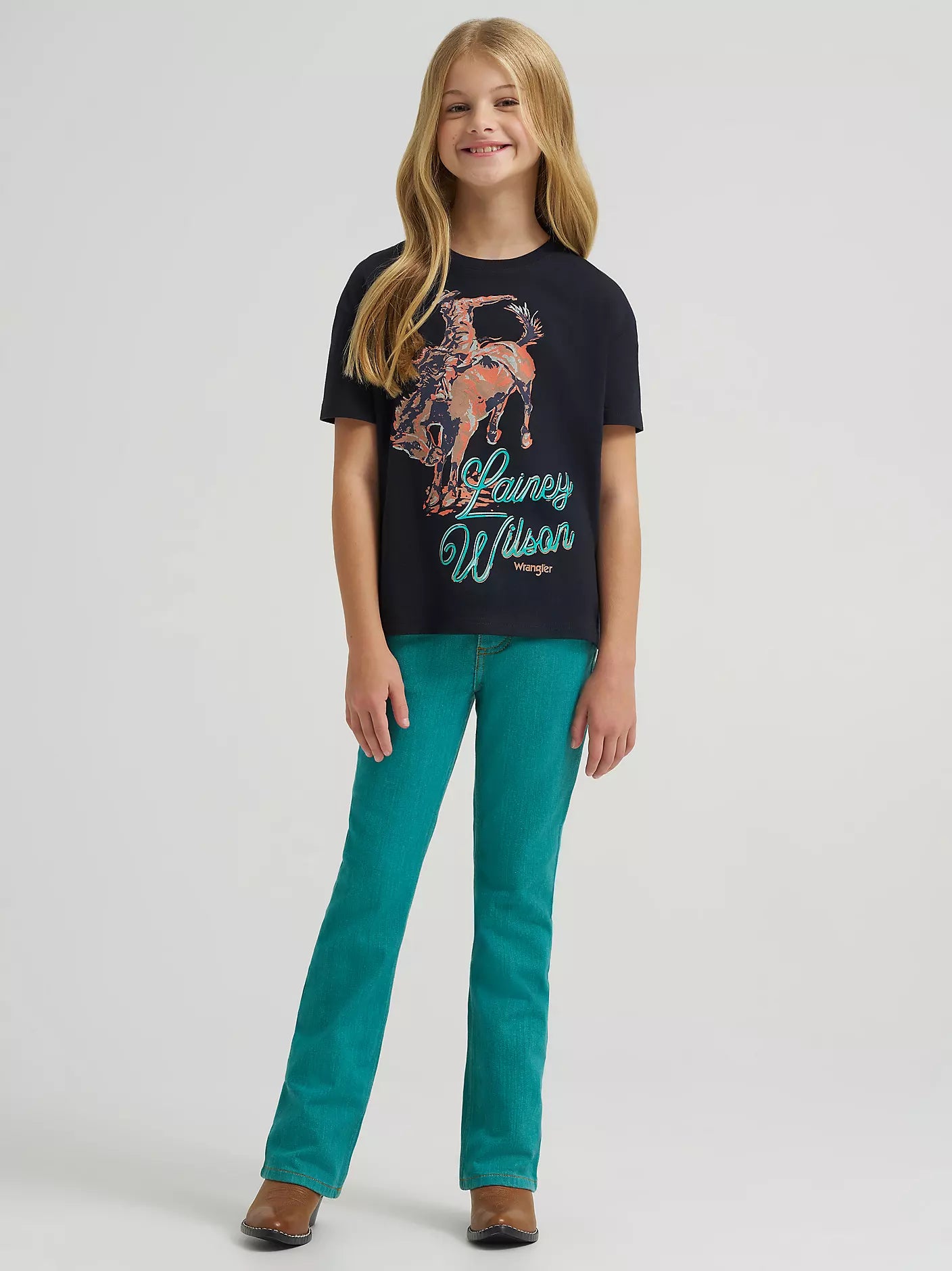 GIRL'S LAINEY WILSON X WRANGLER WORK OVERSIZED TEE - BLACK