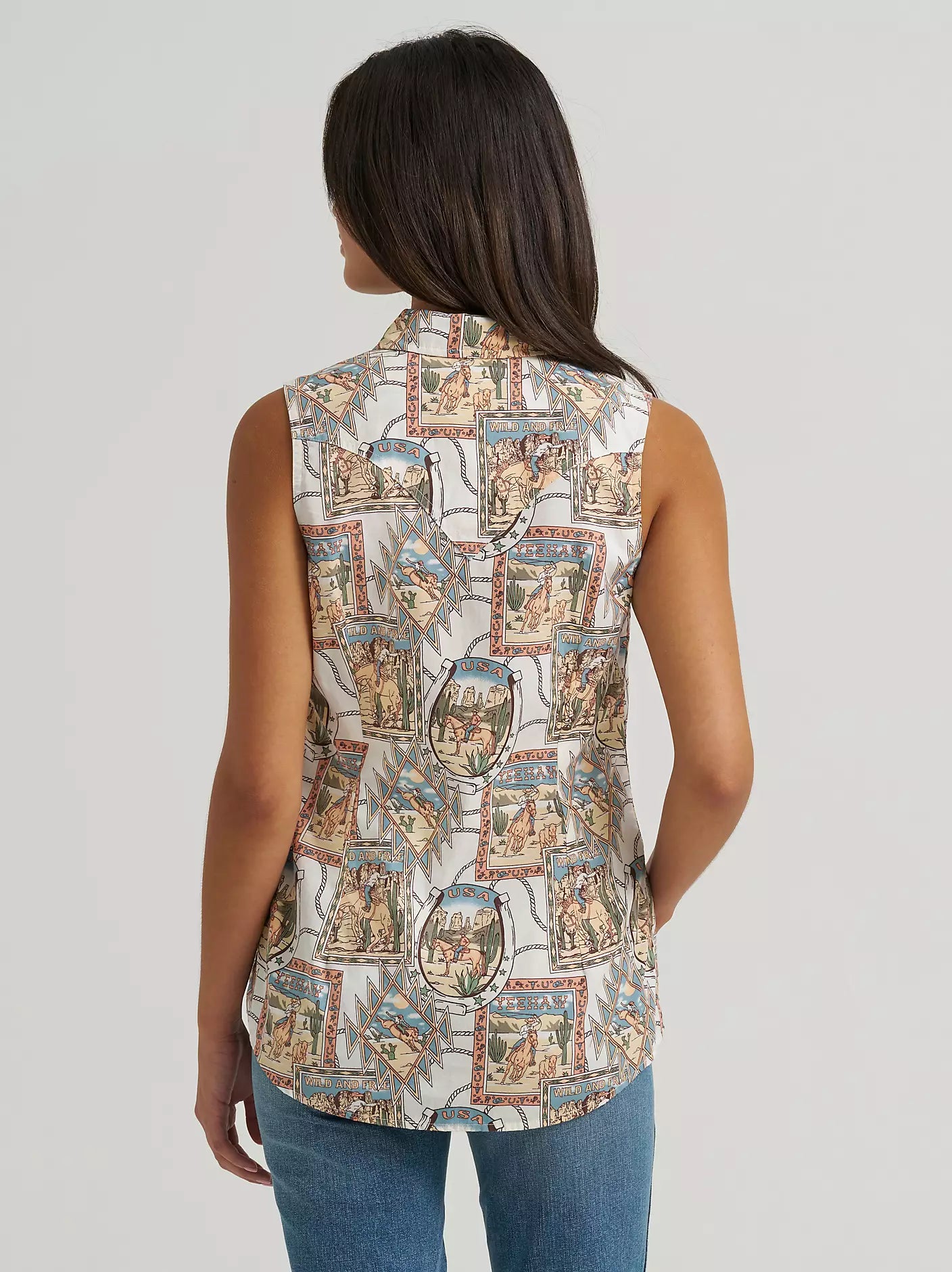WRANGLER WOMEN'S BOLD PRINT CREAM SLEEVELESS WESTERN SNAP SHIRT