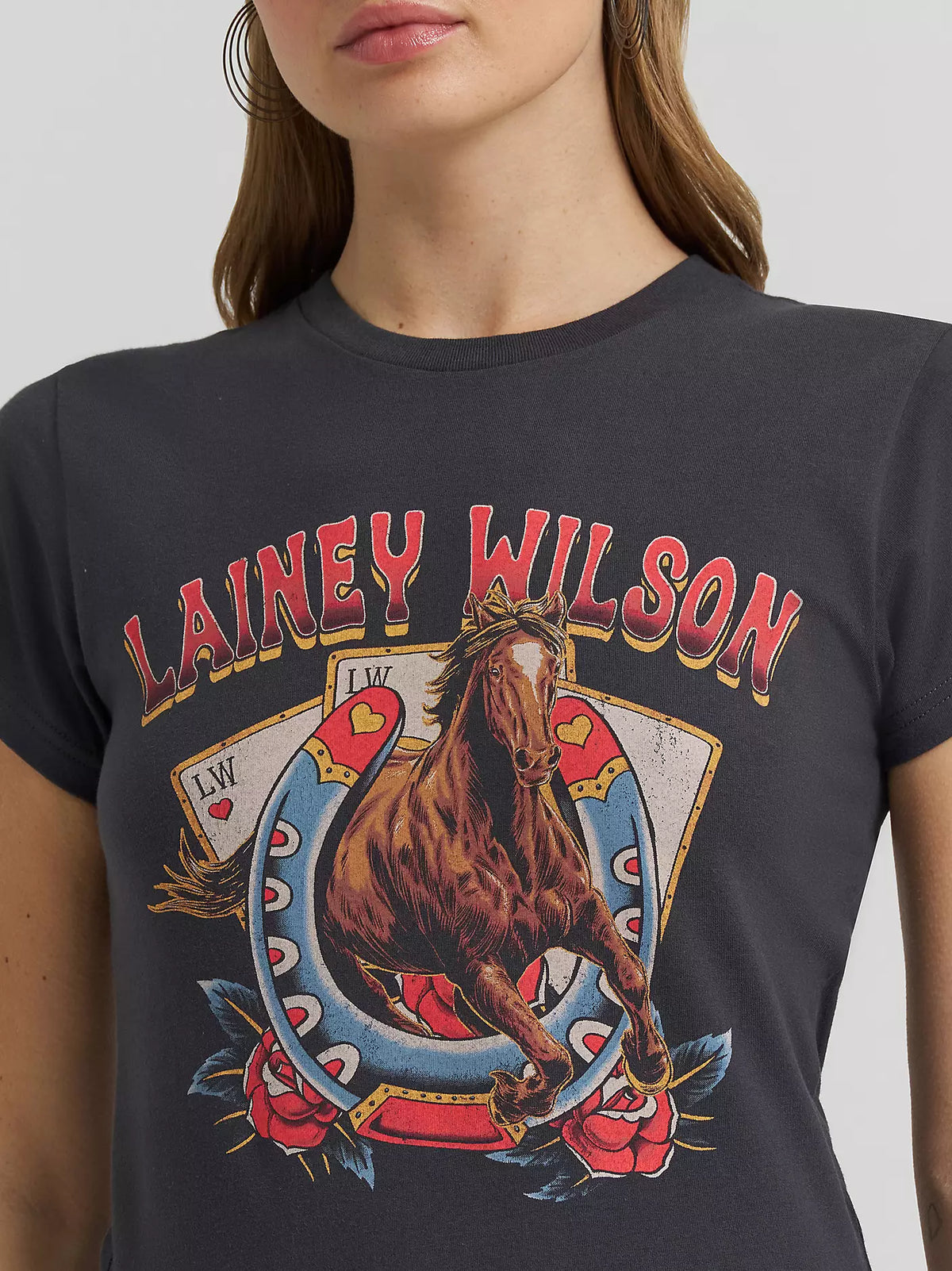 WOMEN'S LAINEY WILSON X WRANGLER ON DECK SHRUNKEN BAND TEE
