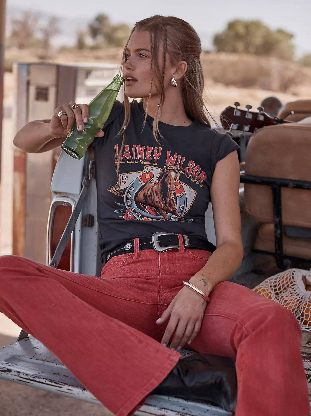 WOMEN'S LAINEY WILSON X WRANGLER ON DECK SHRUNKEN BAND TEE
