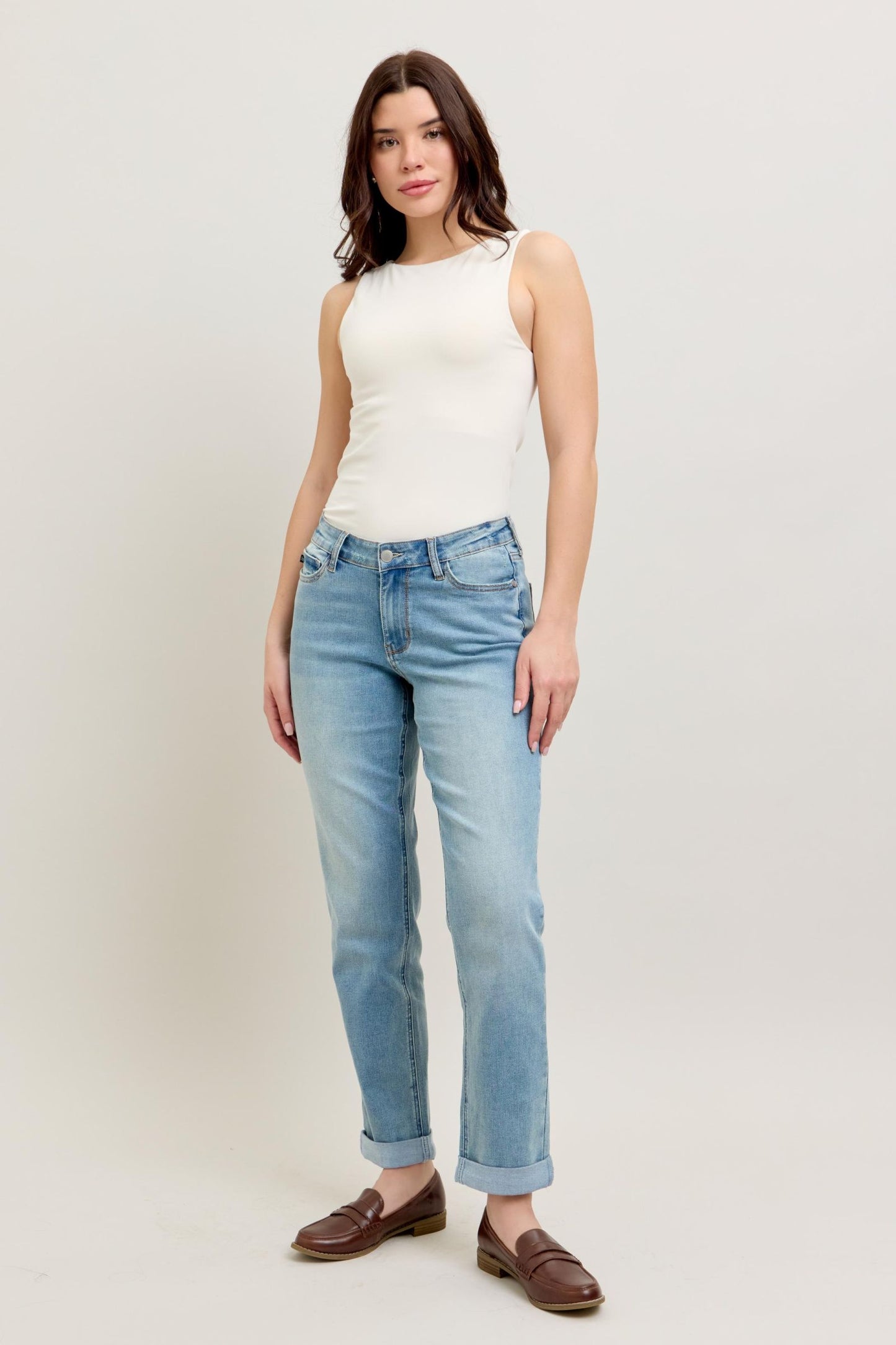 JUDY BLUE V FRONT COOL DENIM CUFF BF JEANS - MEDIUM STONE