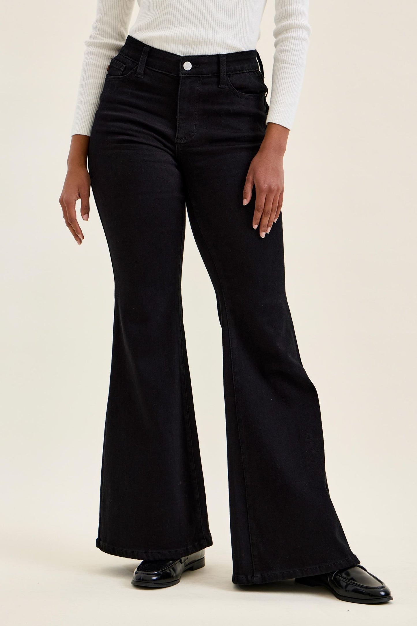 JUDY BLUE JAQUELINE FLARE W PRINTED ELASTIC LEOPARD BAND IN BLACK