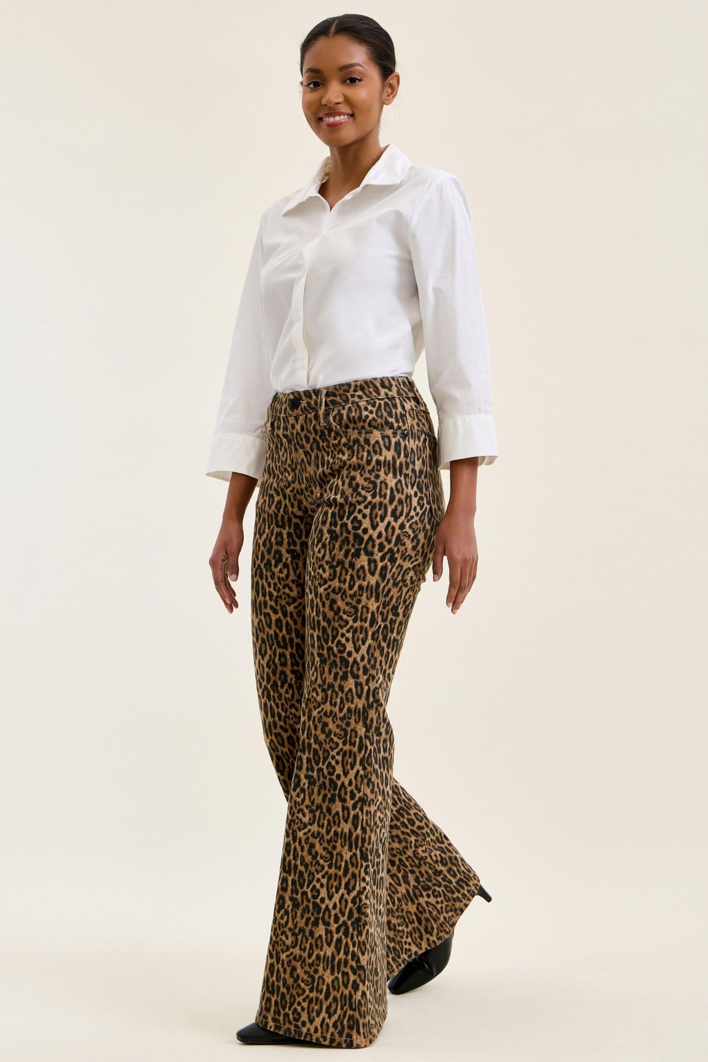 JUDY BLUE MID RISE JAQUELINE FLARE P LEOPARD LUXE