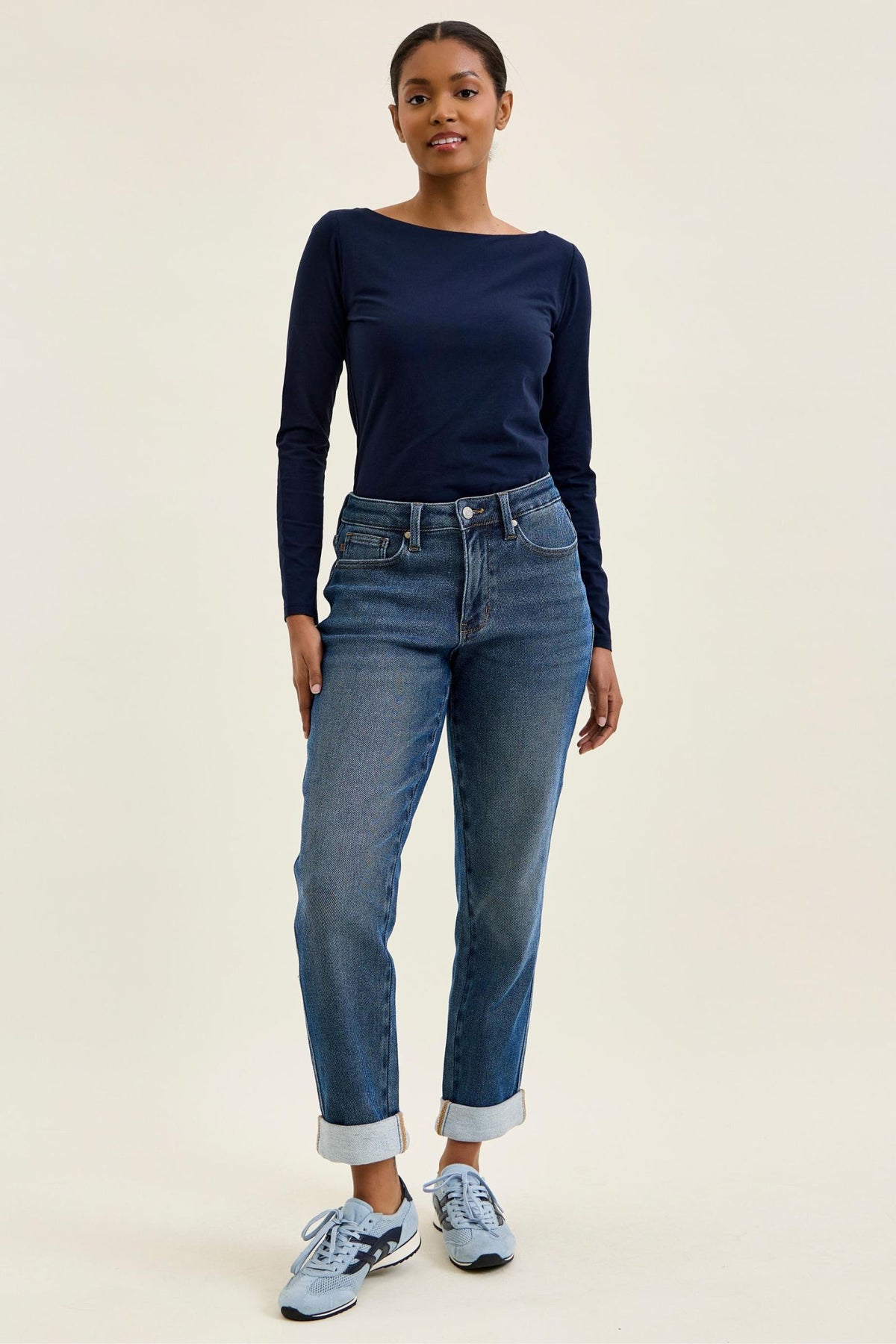 JUDY BLUE MID RISE BILLIE BOYFRIEND DARK COZY INDIGO JEANS