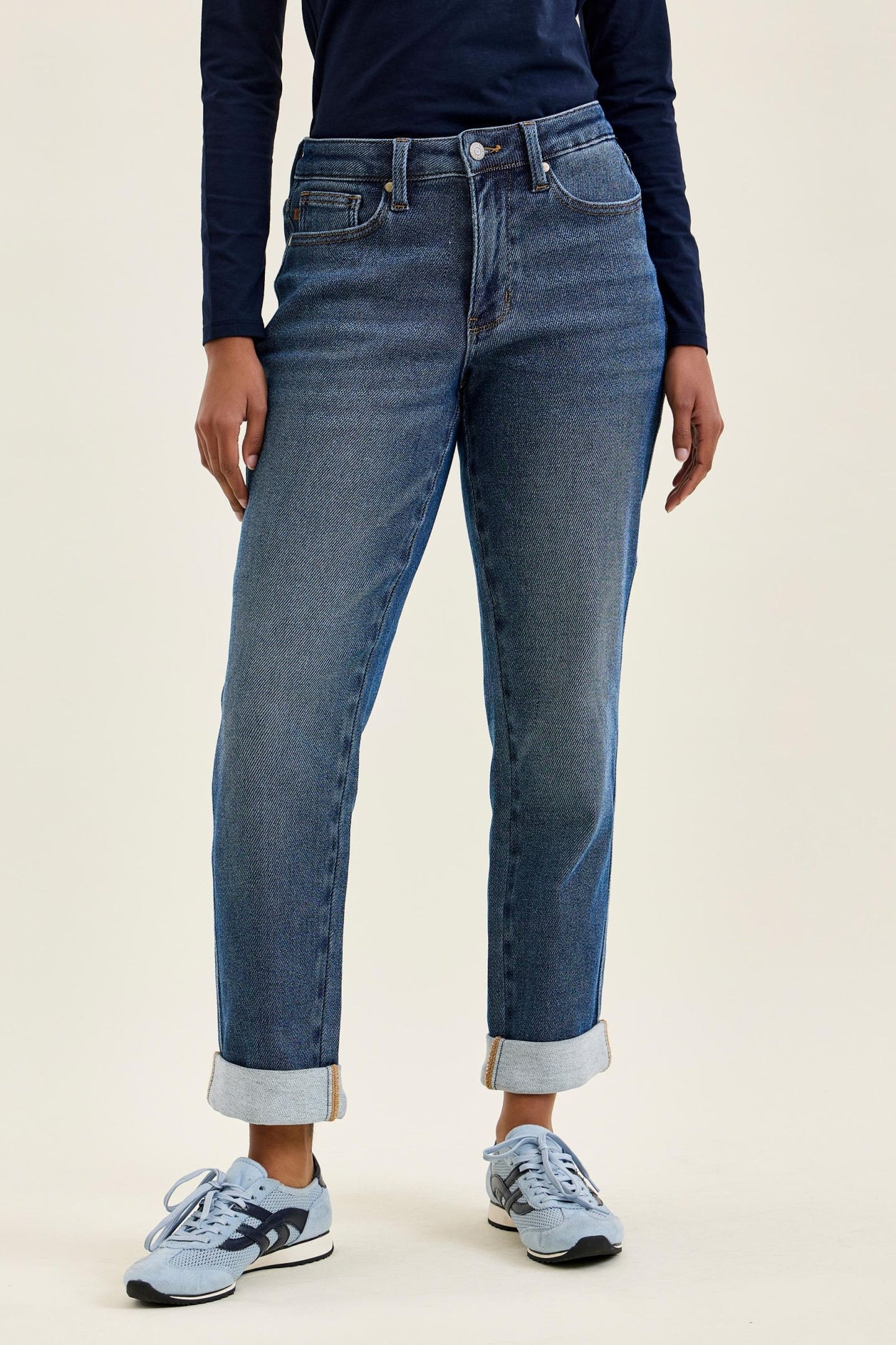 JUDY BLUE MID RISE BILLIE BOYFRIEND DARK COZY INDIGO JEANS