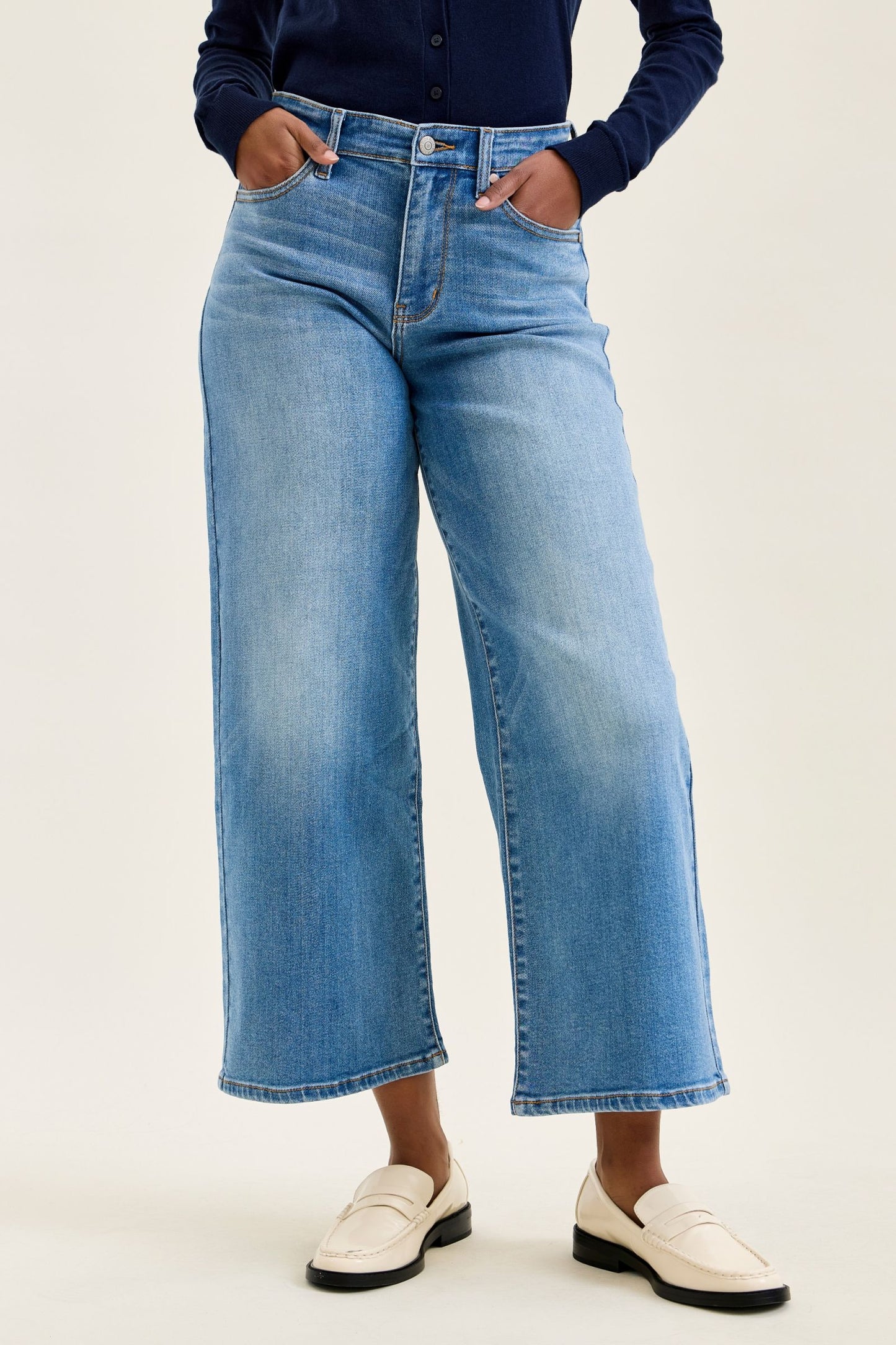 JUDY BLUE MID RISE CLAUDIA ANKLE WIDE MD EASE BLUE - MEDIUM STONE