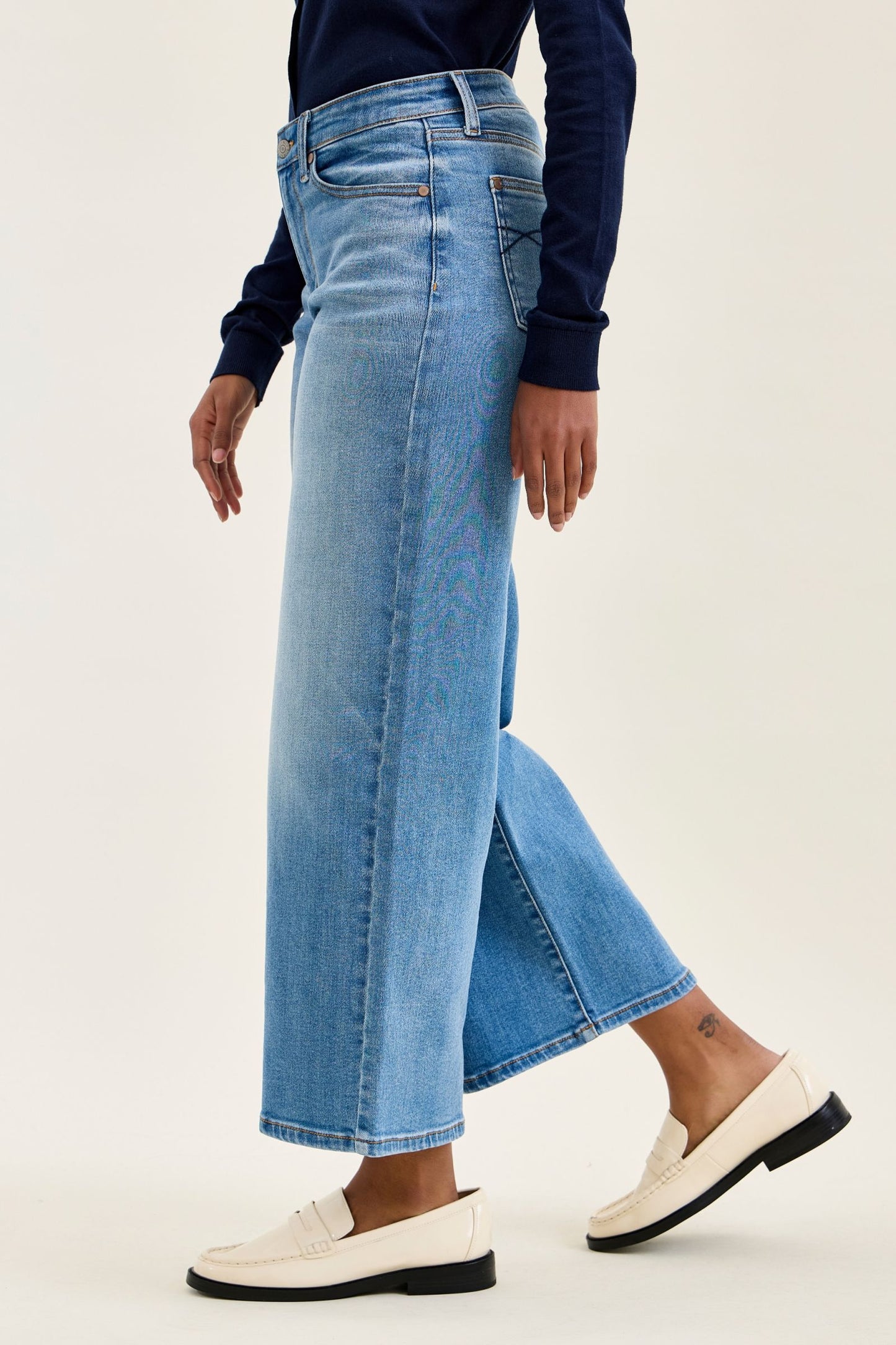 JUDY BLUE MID RISE CLAUDIA ANKLE WIDE MD EASE BLUE - MEDIUM STONE