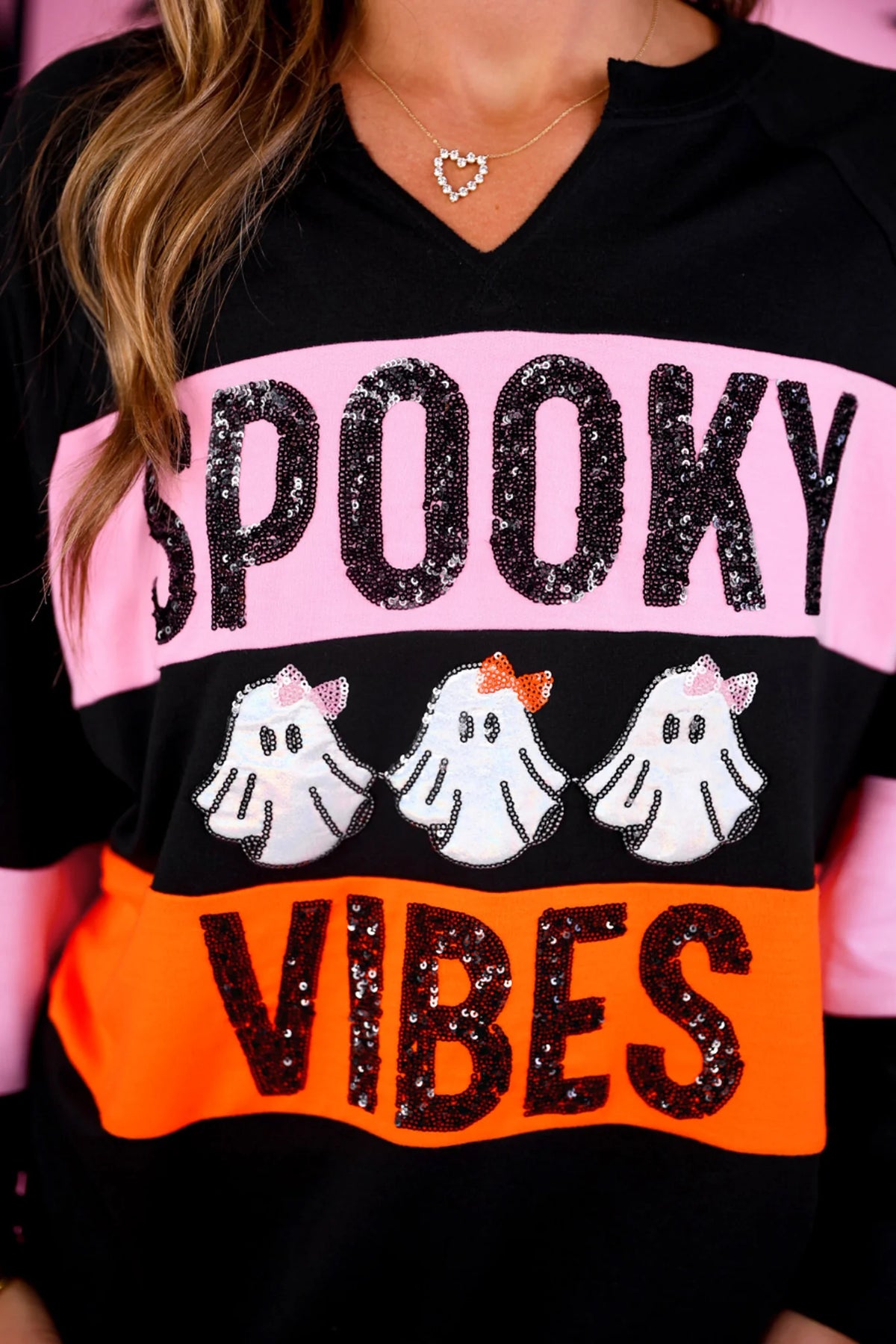 GIGI SPOOKY VIBES PULLOVER