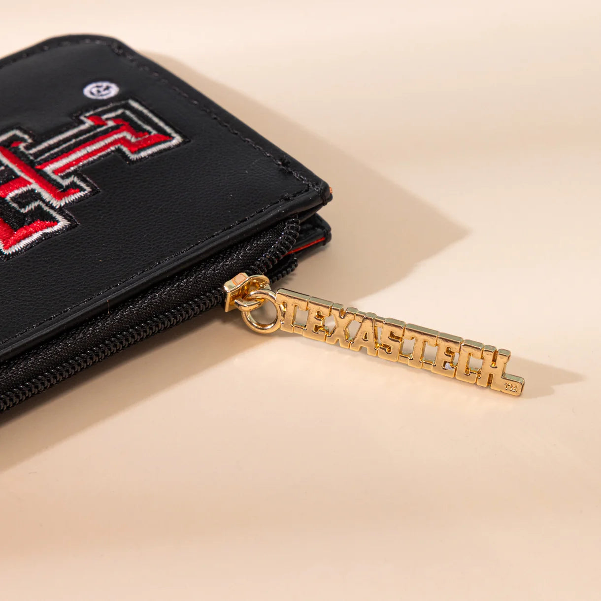 MONTANA WEST LICENSED TEXAS TECH UNIVERSITY RED RAIDERS ZIP CARD CASE - BLACK