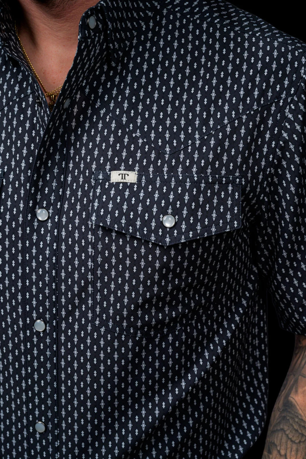 FERRELL MEN'S THE CASH SHORT SLEEVE PEARL SNAP SHIRT