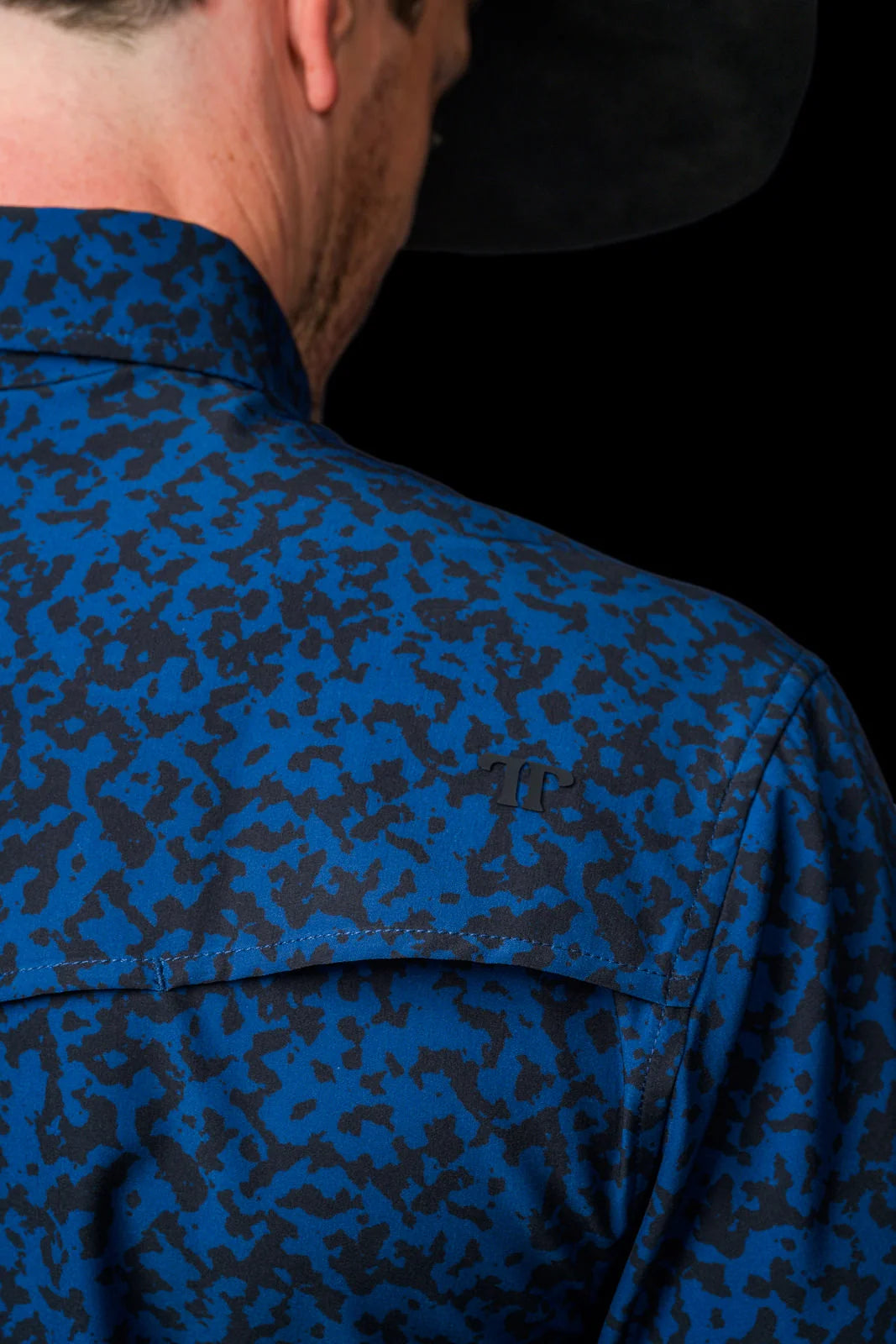 FERRELL MEN'S THE GRANT SHORT SLEEVE PEARL SNAP SHIRT IN BLUE