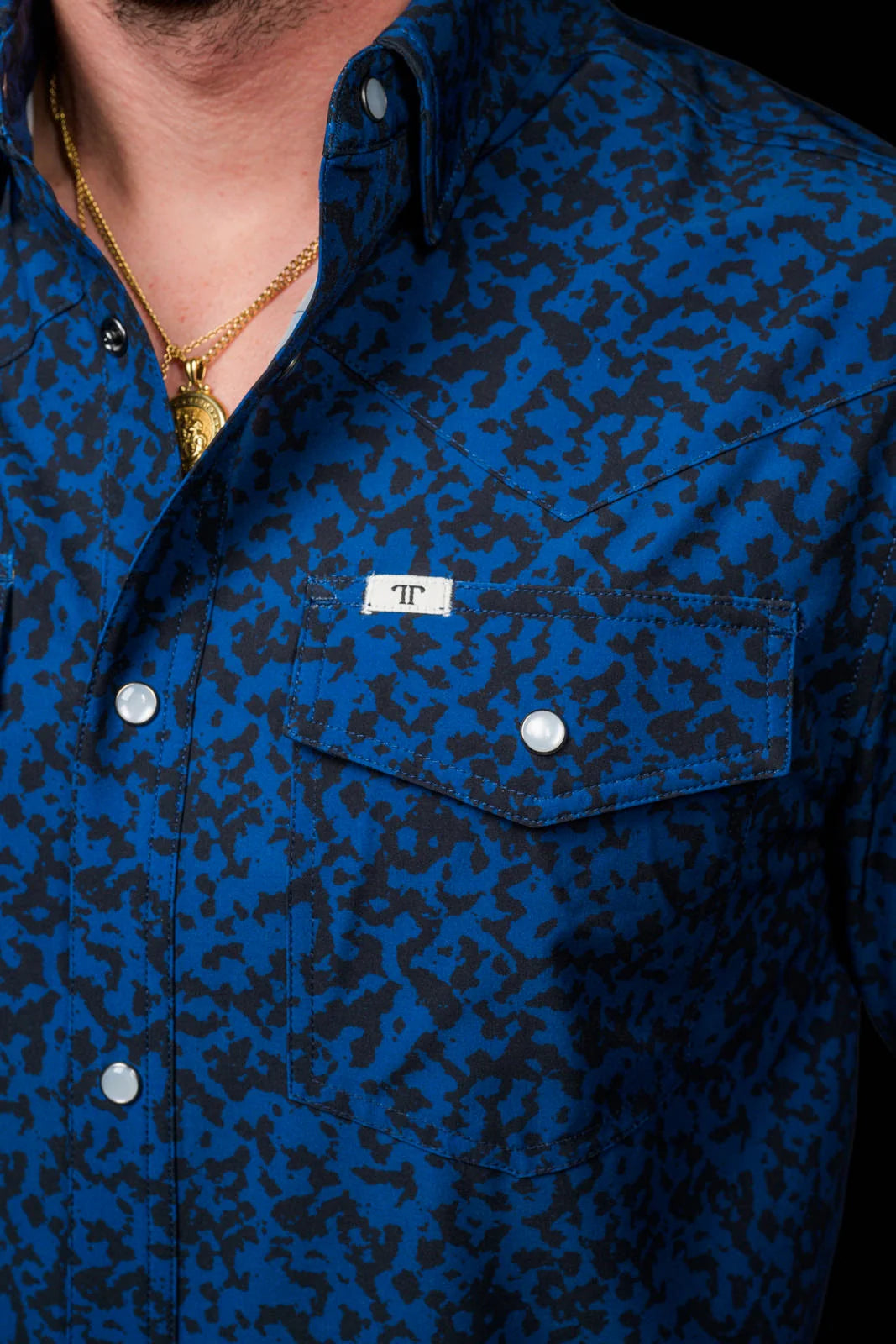 FERRELL MEN'S THE GRANT SHORT SLEEVE PEARL SNAP SHIRT IN BLUE