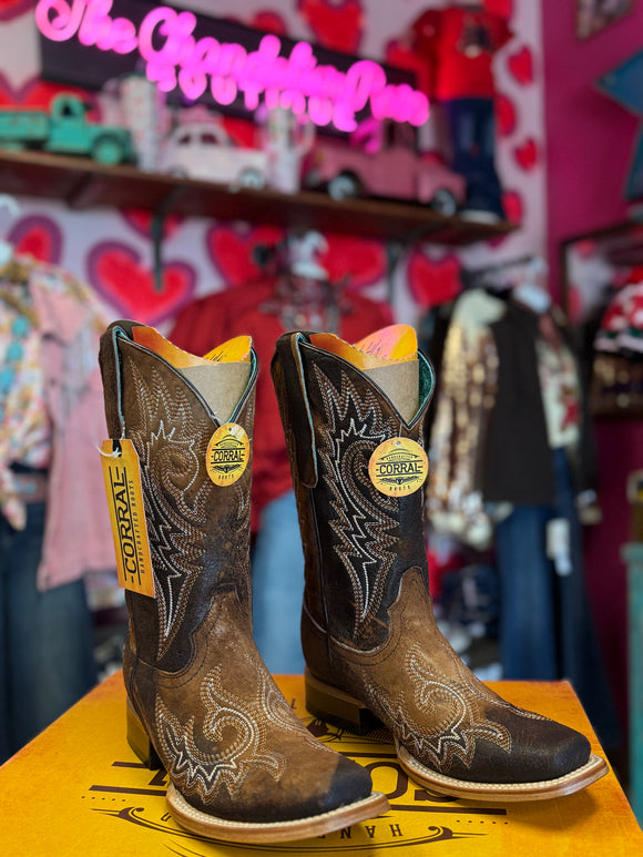 CORRAL WOMEN'S BROWN FLAMES EMBROIDERY SQUARE TOE WESTERN BOOT - Z5442