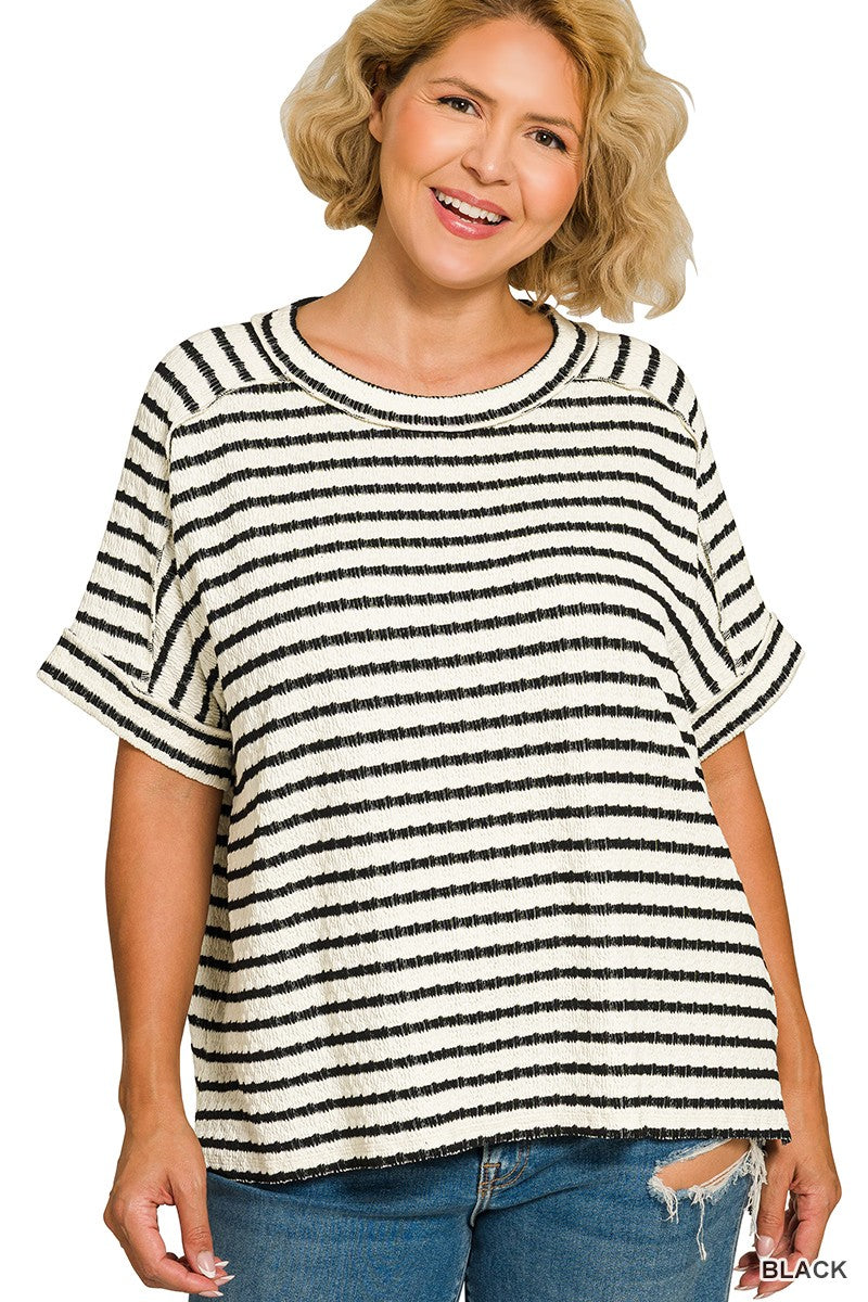 STRIPED SHORT SLEEVE HI-LOW TEE - BLACK