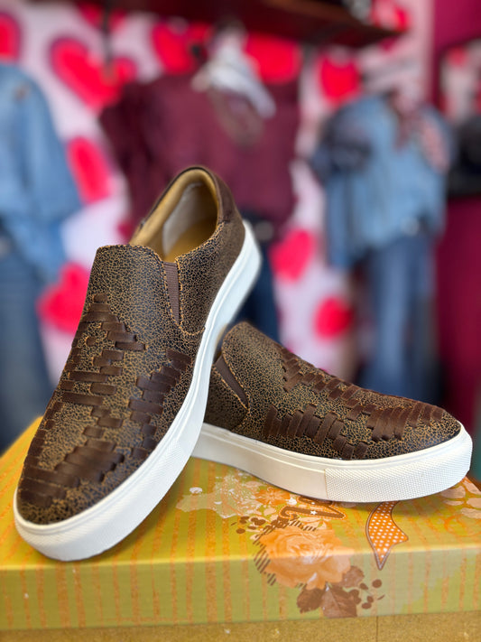 VERY G WOMEN'S MARIAN CHOCOLATE SLIP ON SHOE