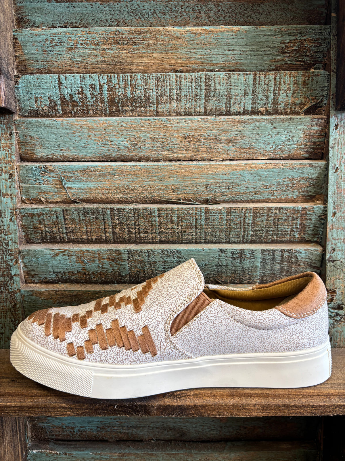 VERY G WOMEN'S MARIAN TAN SLIP ON SHOE