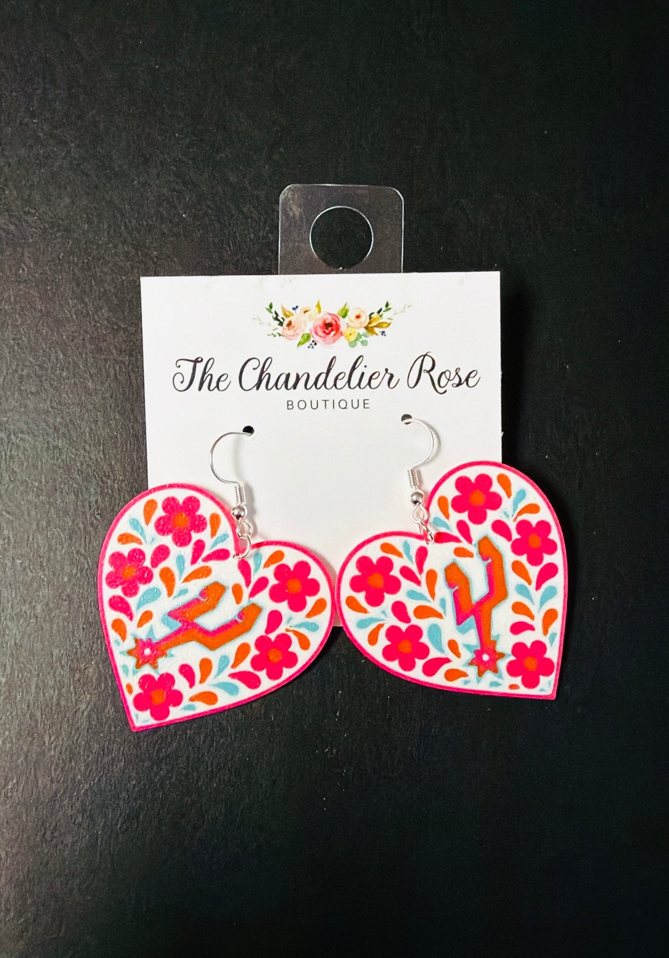 WHITE HEART RETRO FLORAL EARRINGS