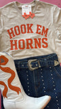 HOOK EM HORNS TEE - SAND