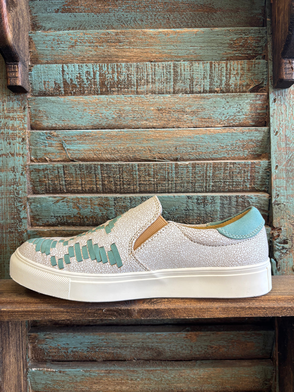 VERY G WOMEN'S MARIAN CREAM TURQUOISE SLIP ON SHOE