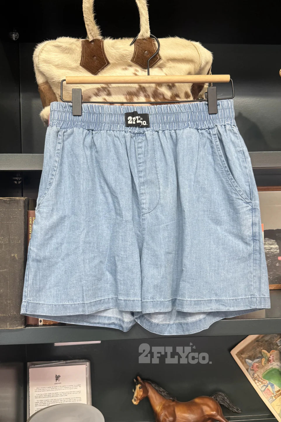 DENIM DALLY LIGHT WASH SHORTS