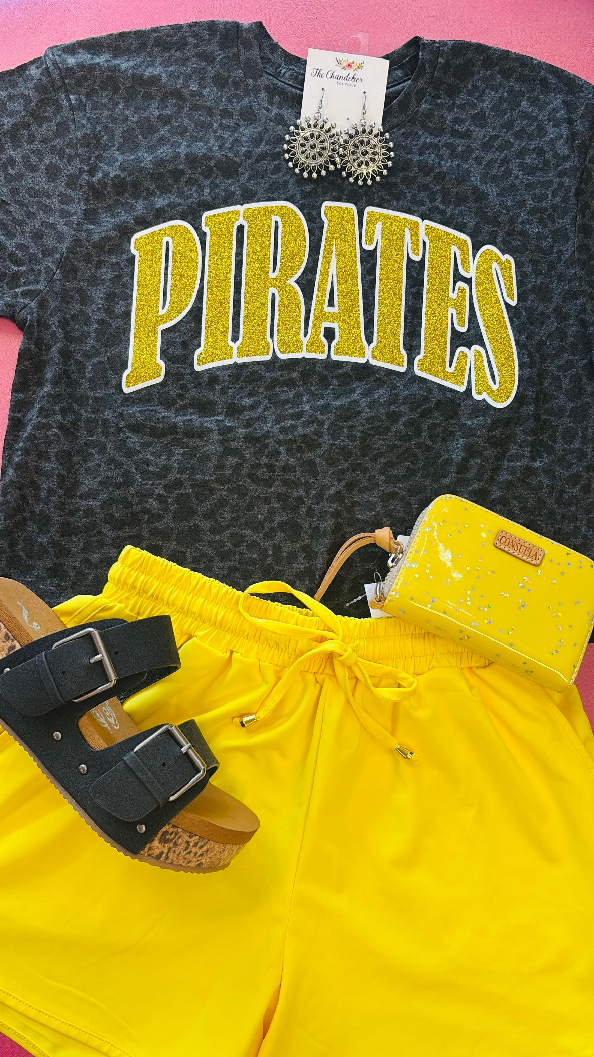 PIRATES BLACK LEOPARD TEE - WHITE AND YELLOW GLITTER