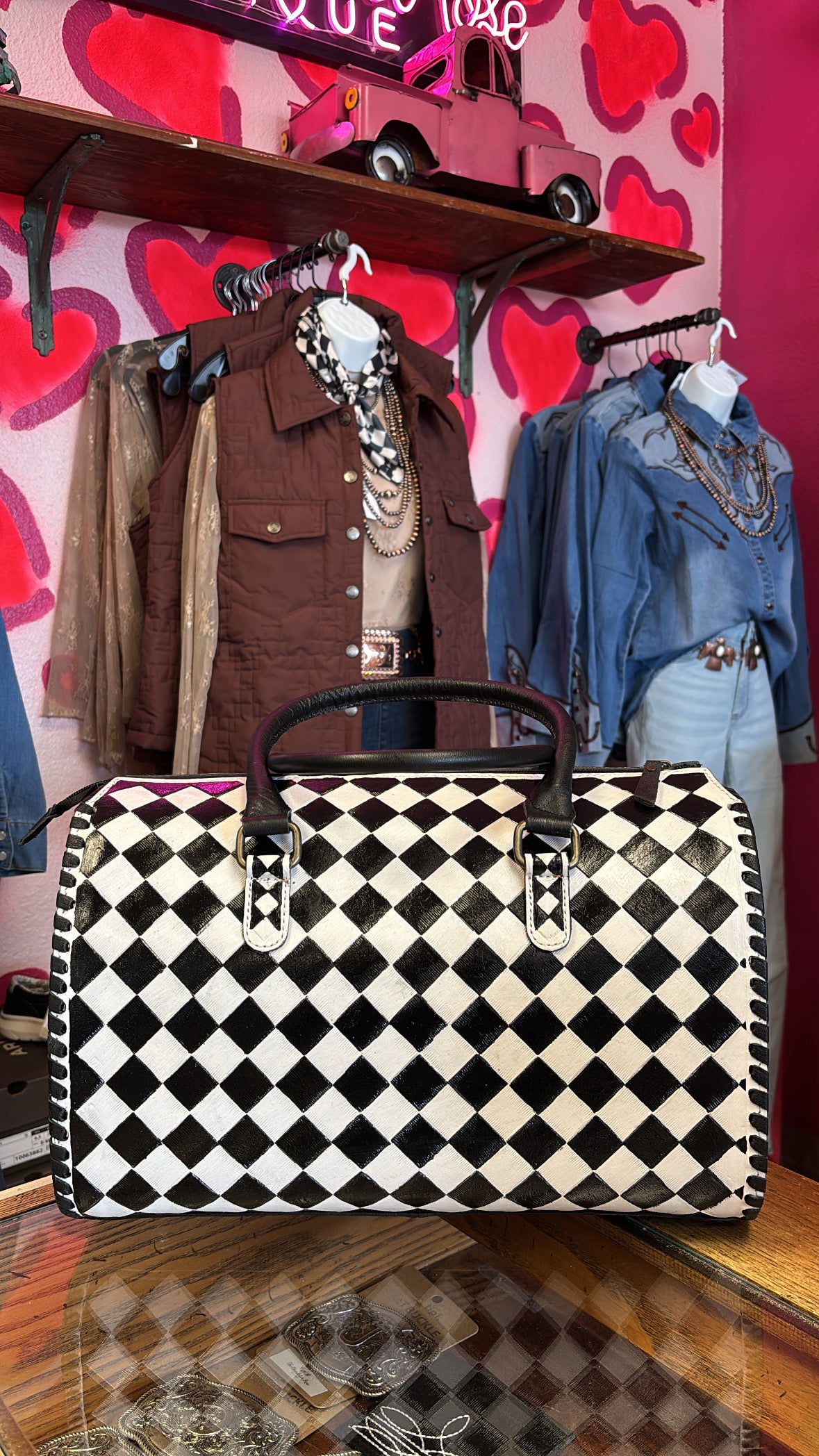 CHECKERED LEATHER TOOLED LARGE CROSSBODY TOTE BAG - BLACK