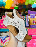 VERY G WOMEN'S STARRY NIGHTS SANDALS - CREAM