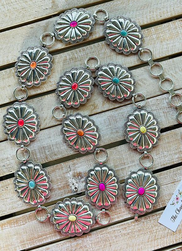 CONCHO MULTI COLOR CENTER STONE CHAIN LINK - ONE SIZE