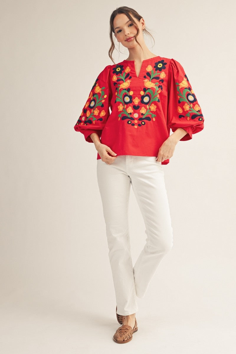 NOTCHED V NECK EMBROIDERED 3/4 SLEEVE TOP - RED