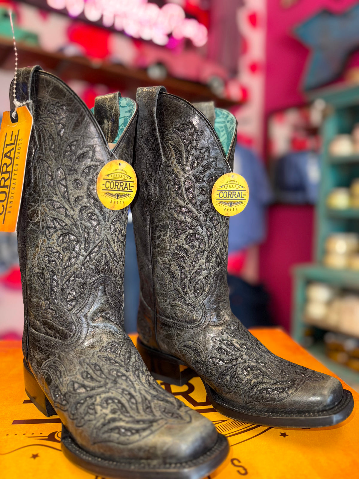 CORRAL WOMEN'S BLACK GLITTER INLAY & EMBROIDERY SQUARE TOE COWBOY BOOT - A4876