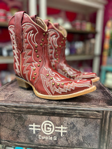 CIRCLE G WOMEN'S RED EMBROIDERY & STUDS ANKLE WESTERN BOOT L6161