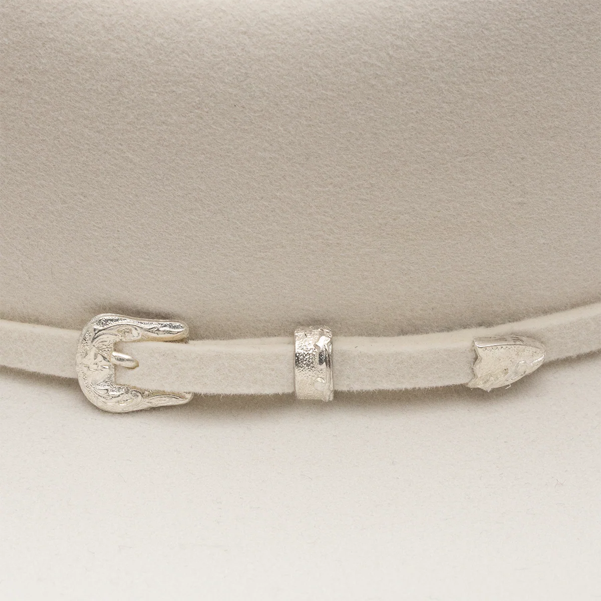 THE COWGIRL HAT BY CHARLIE 1 HORSE  4 5/8 CROWN - WHITE