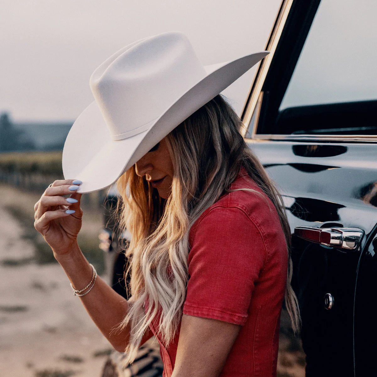 THE COWGIRL HAT BY CHARLIE 1 HORSE  4 5/8 CROWN - WHITE
