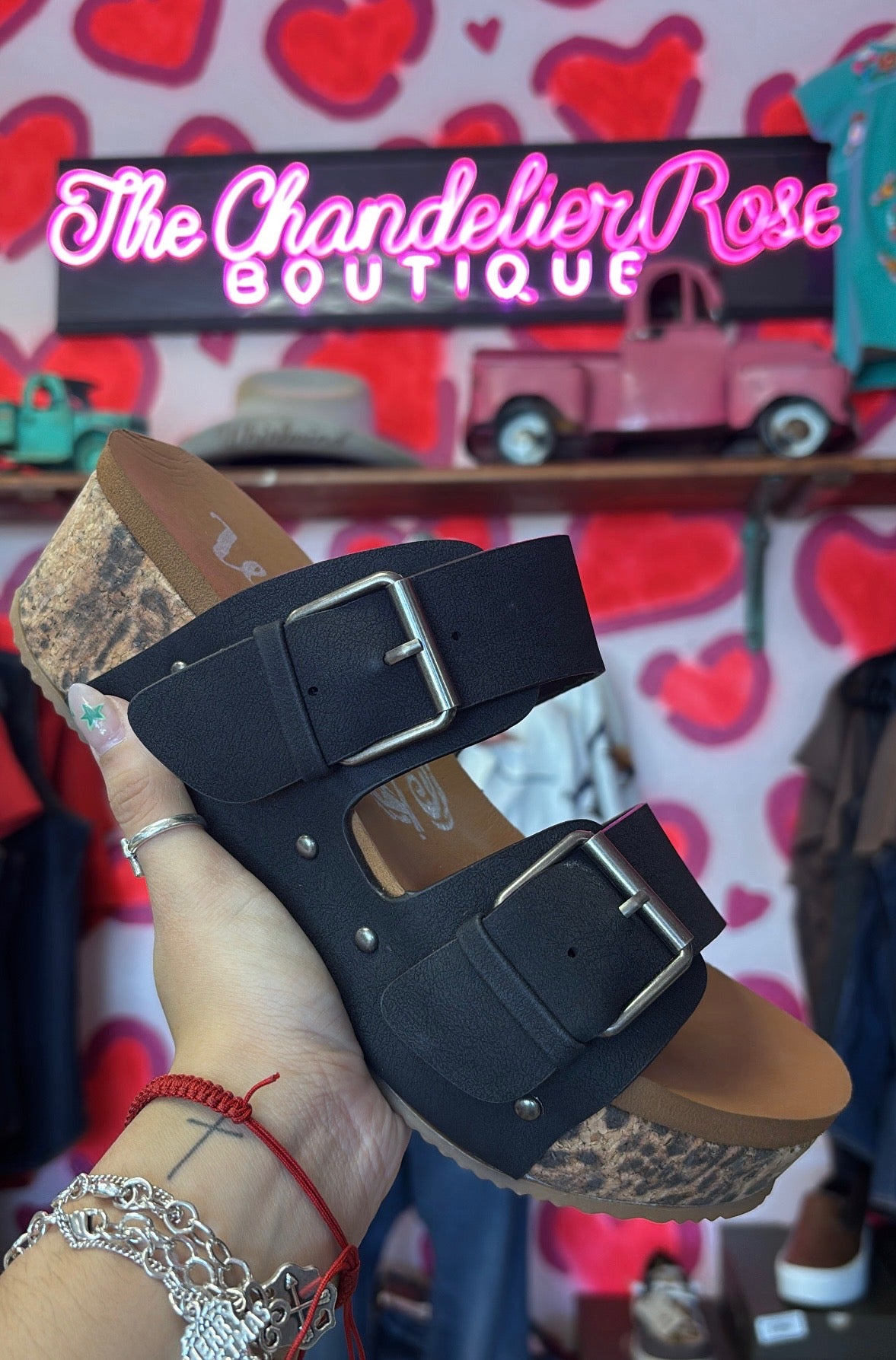 VERY G CHARLOTTE BLACK LEOPARD WEDGE