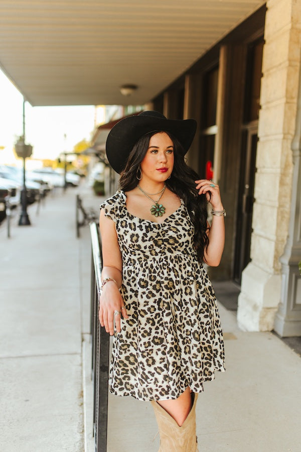 LEOPARD PRINTED A LINED PUFF SLEEVE SMOCKED DRESS