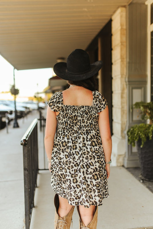 LEOPARD PRINTED A LINED PUFF SLEEVE SMOCKED DRESS
