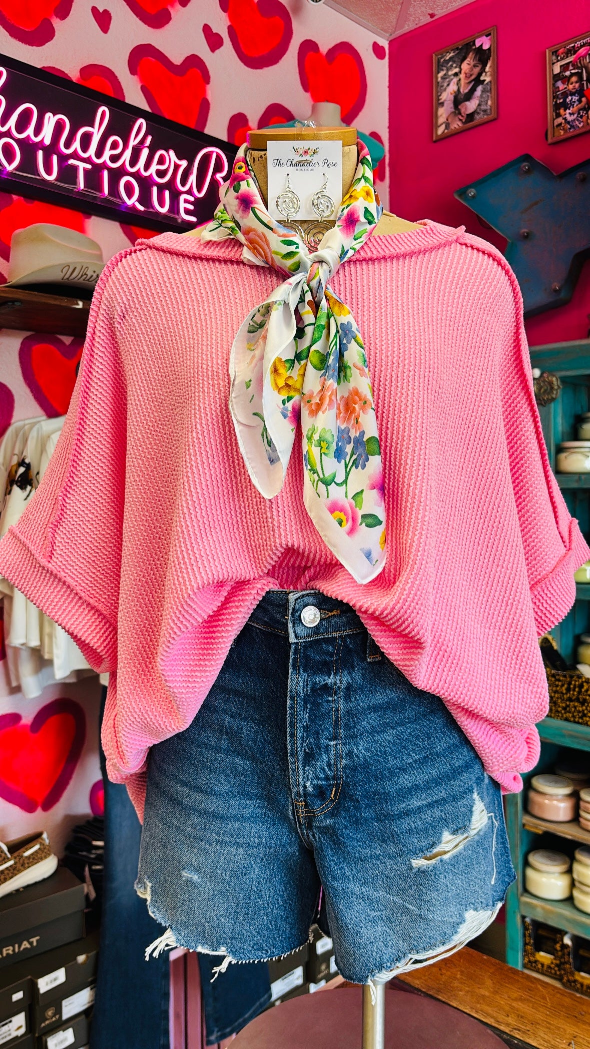 RAISED RIB CUFF SLEEVE RAW EDGE TOP - PASTEL PINK