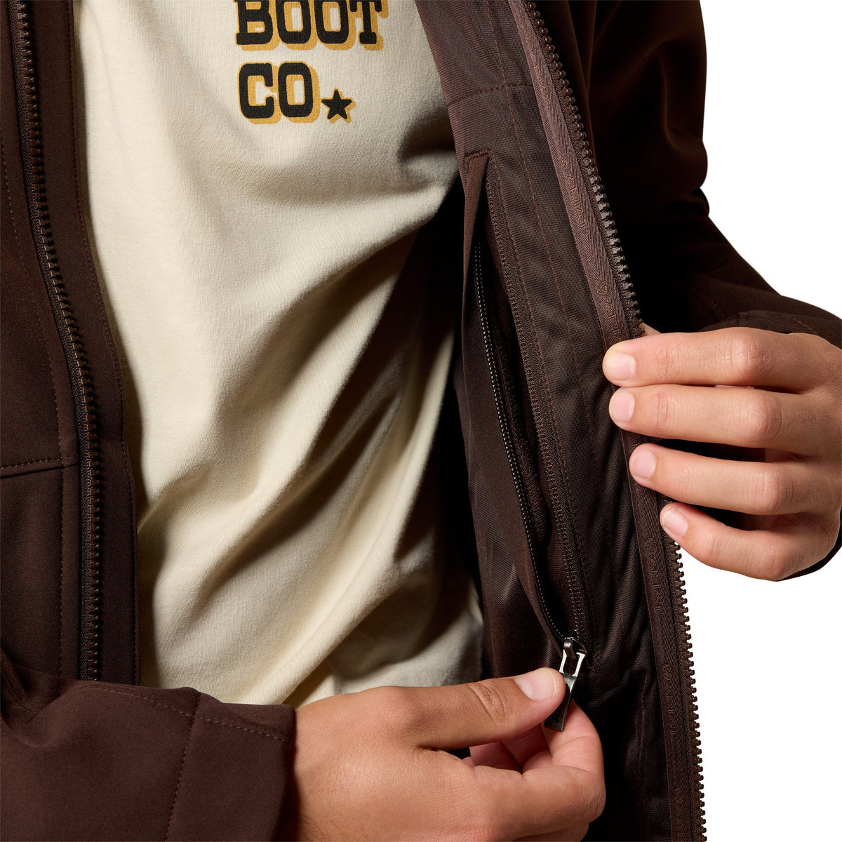 ARIAT MEN CHEST LOGO SOFTSHELL JACKET - MOLE