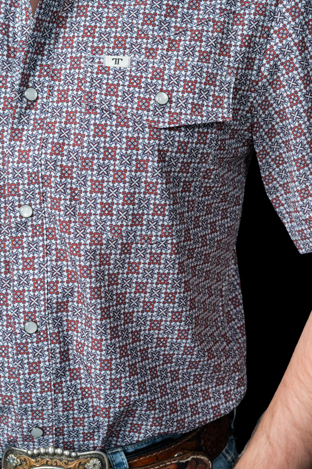 FERRELL MEN'S THE COLTON IN RED - SHORT SLEEVE SNAP
