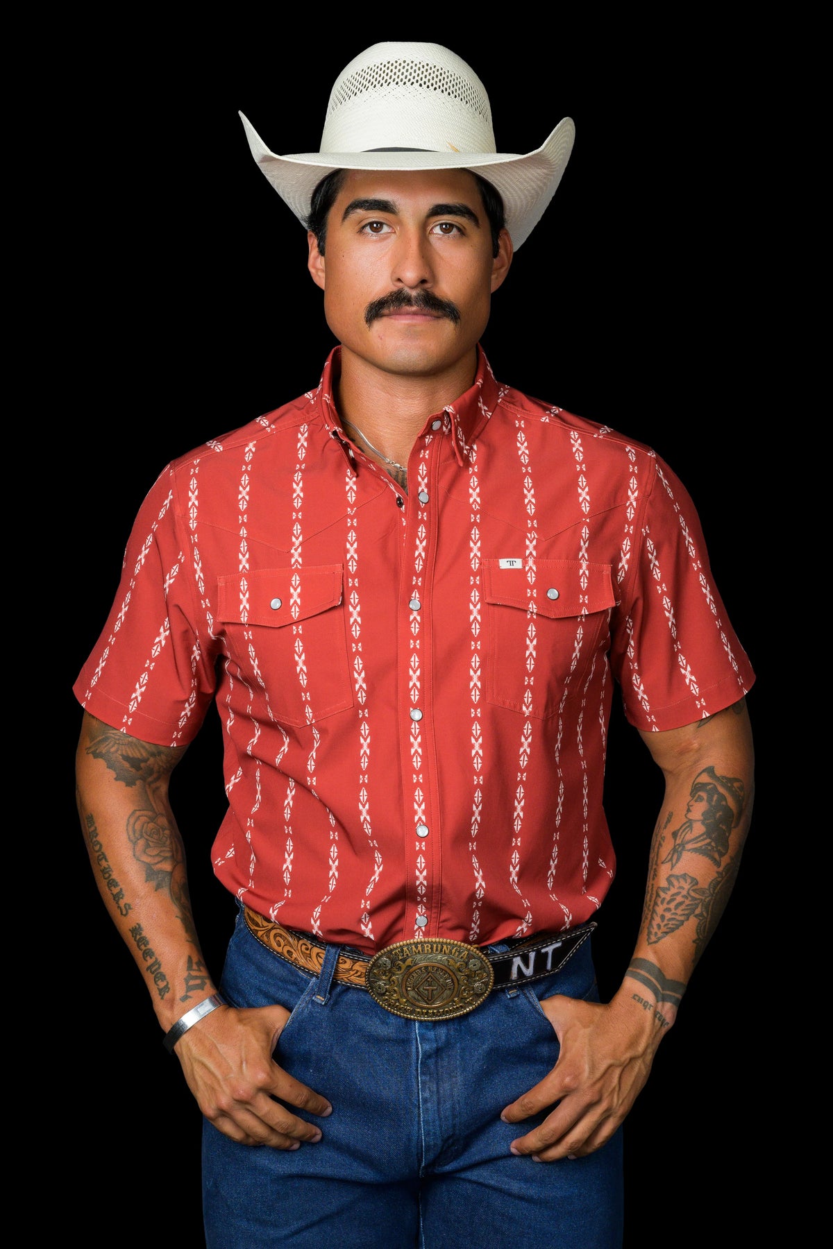 FERRELL MEN'S THE MAVERICK IN RED - SHORT SLEEVE SNAP