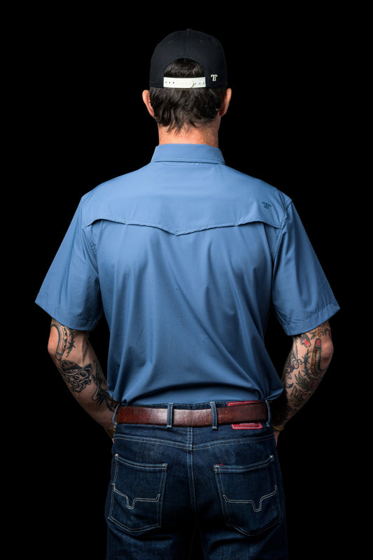 FERRELL MEN'S CORE SHORT SLEEVE PEARL SNAP SHIRT - BLUE