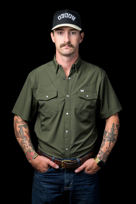 FERRELL MEN'S OLIVE SHORT SLEEVE SNAP SHIRT