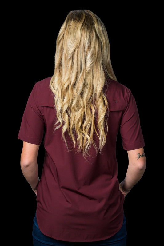 FERRELL WOMEN'S CORE MAROON SHORT SLEEVE SNAP SHIRT