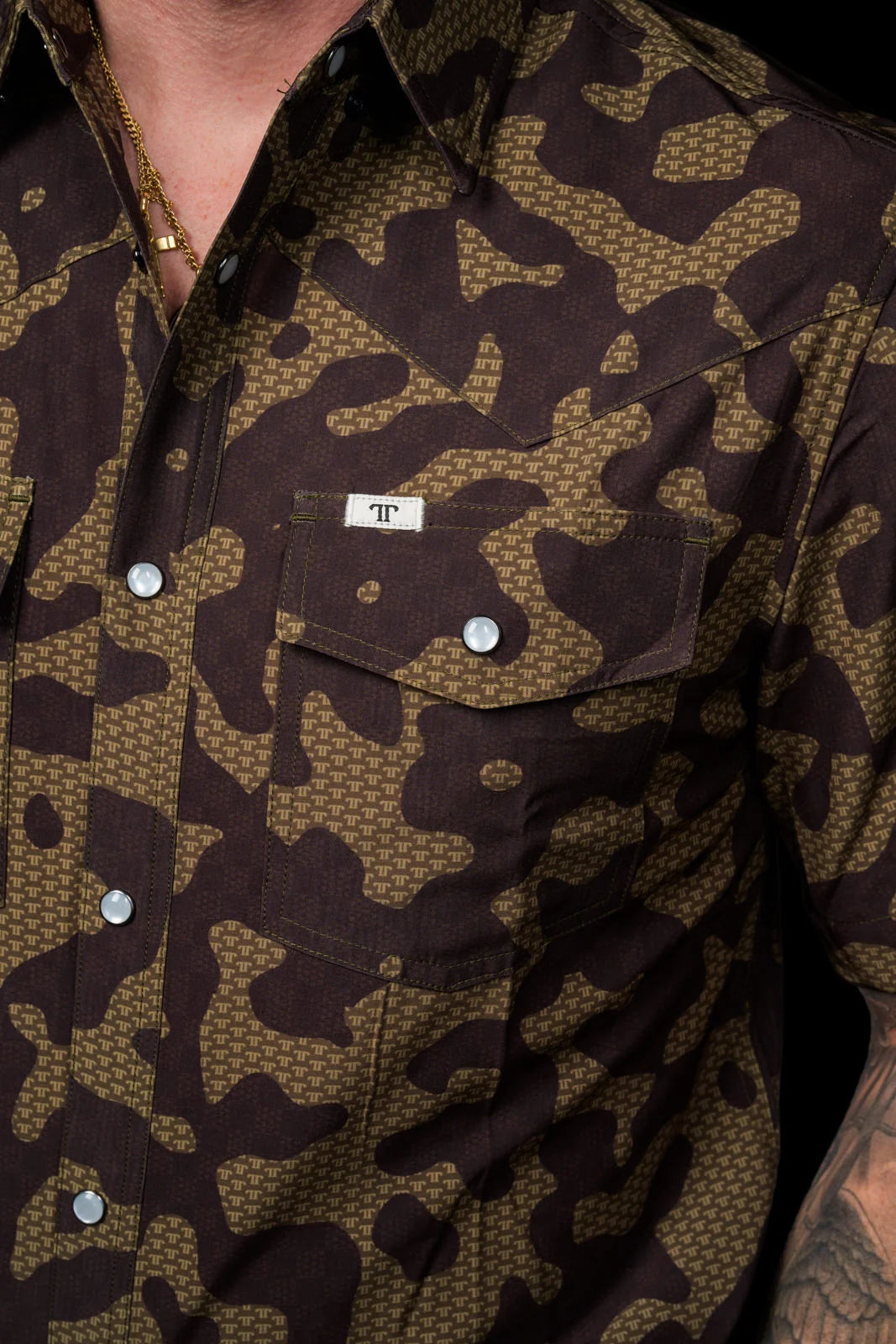 FERRELL MEN'S THE GAGE SHORT SLEEVE PEARL SNAP SHIRT